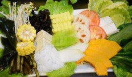 娱乐吃瓜小火锅